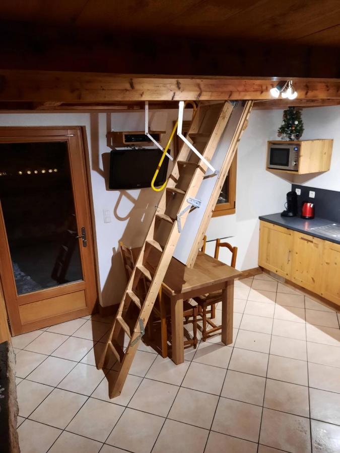 Le Petit Caboin Pensionat Seytroux Exteriör bild