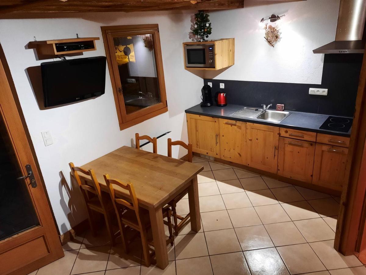 Le Petit Caboin Pensionat Seytroux Exteriör bild